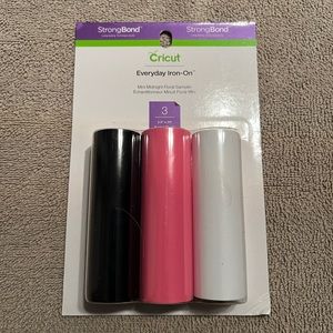 Cricut Vinyl iron-on 3 rolls.